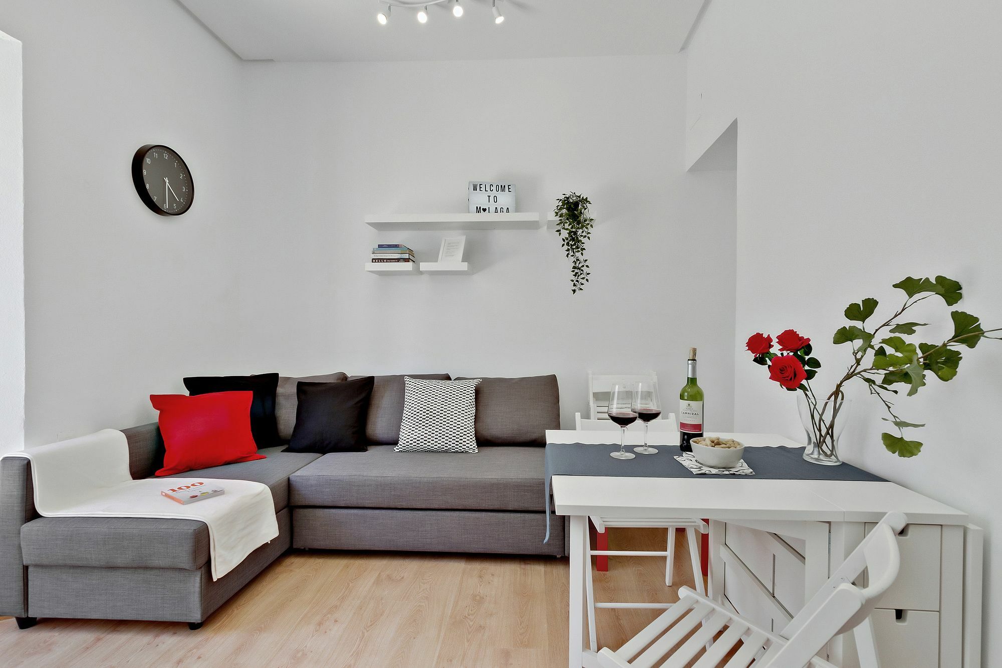 Del Parque Flats - Alvarez Malaga Exterior photo
